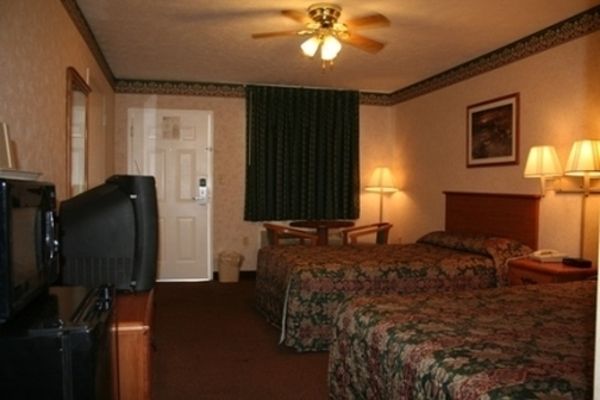 Deerfield Inn (McComb)